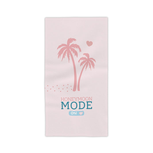 🏖️ Honeymoon Mode Premium-Strandtuch – Rosa
