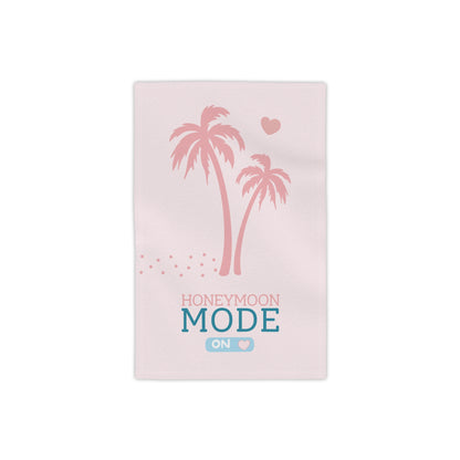 🏖️ Honeymoon Mode Premium-Strandtuch – Rosa