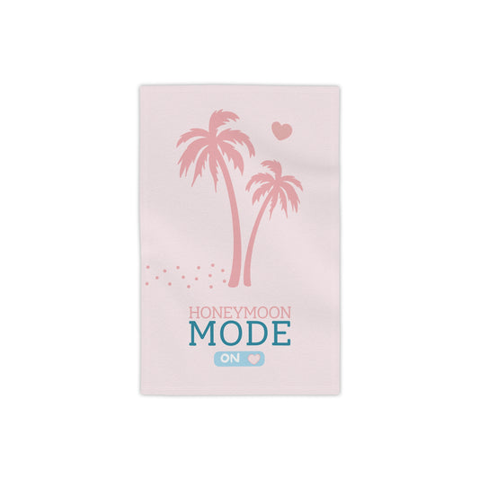 🏖️ Honeymoon Mode Premium-Strandtuch – Rosa