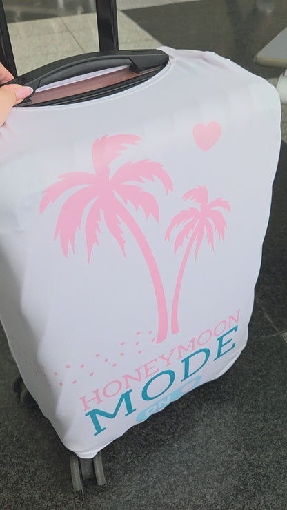 🧳 Honeymoon Mode Kofferhülle – Stretch Luggage Cover | Rosa